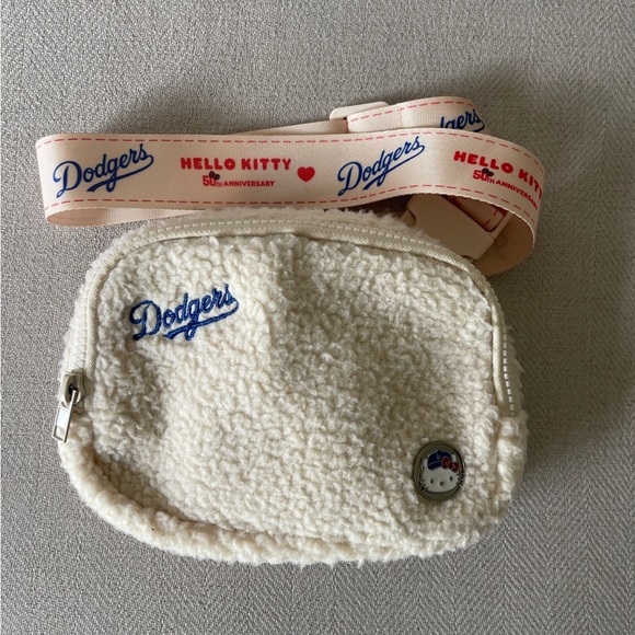 Hello Kitty Handbags - Dodgers x Hello Kitty Belt Bag